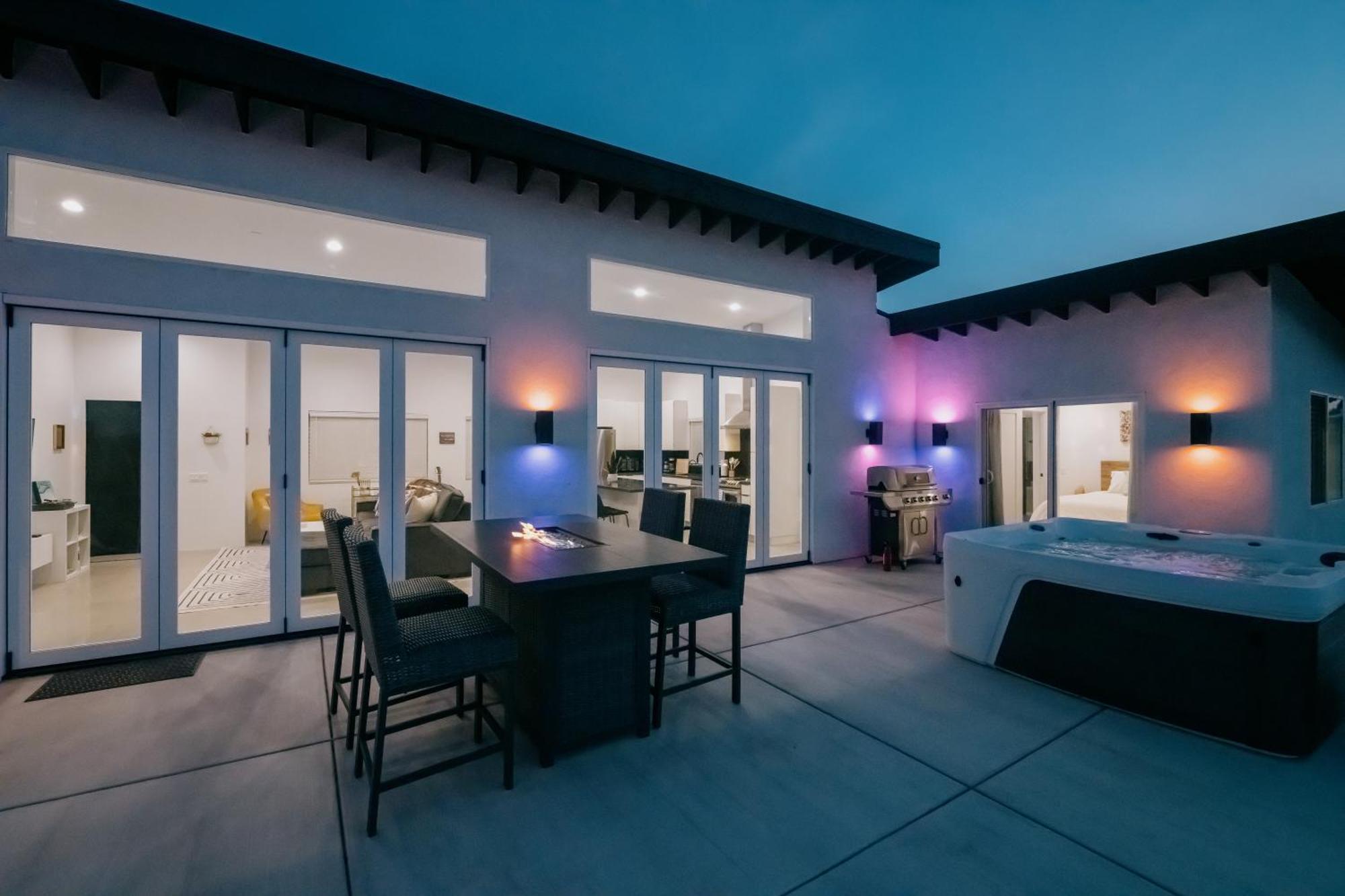 Villa Coyote Tracks - A Modern Desert Experience à Joshua Tree Extérieur photo