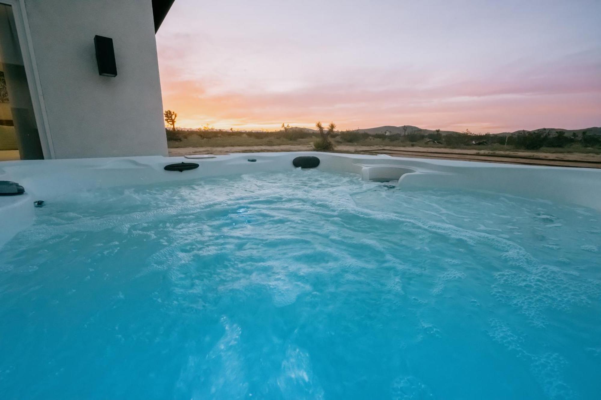 Villa Coyote Tracks - A Modern Desert Experience à Joshua Tree Extérieur photo