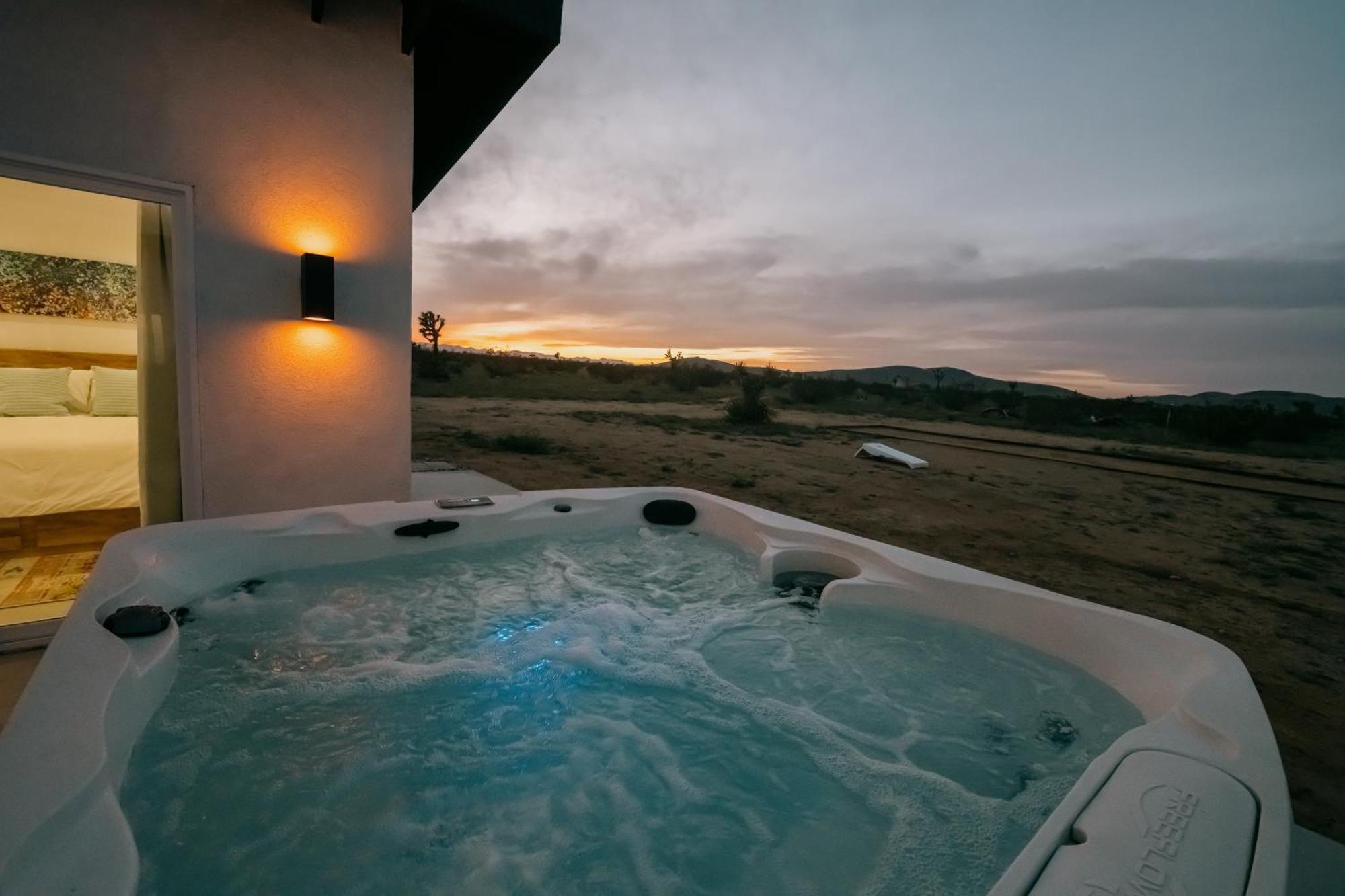 Villa Coyote Tracks - A Modern Desert Experience à Joshua Tree Extérieur photo