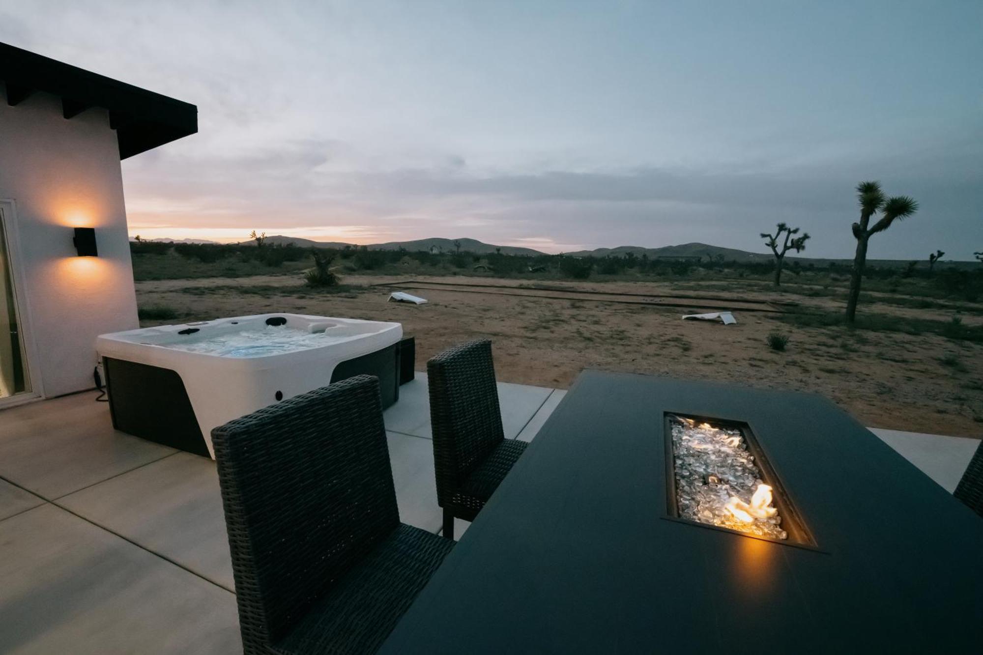 Villa Coyote Tracks - A Modern Desert Experience à Joshua Tree Extérieur photo