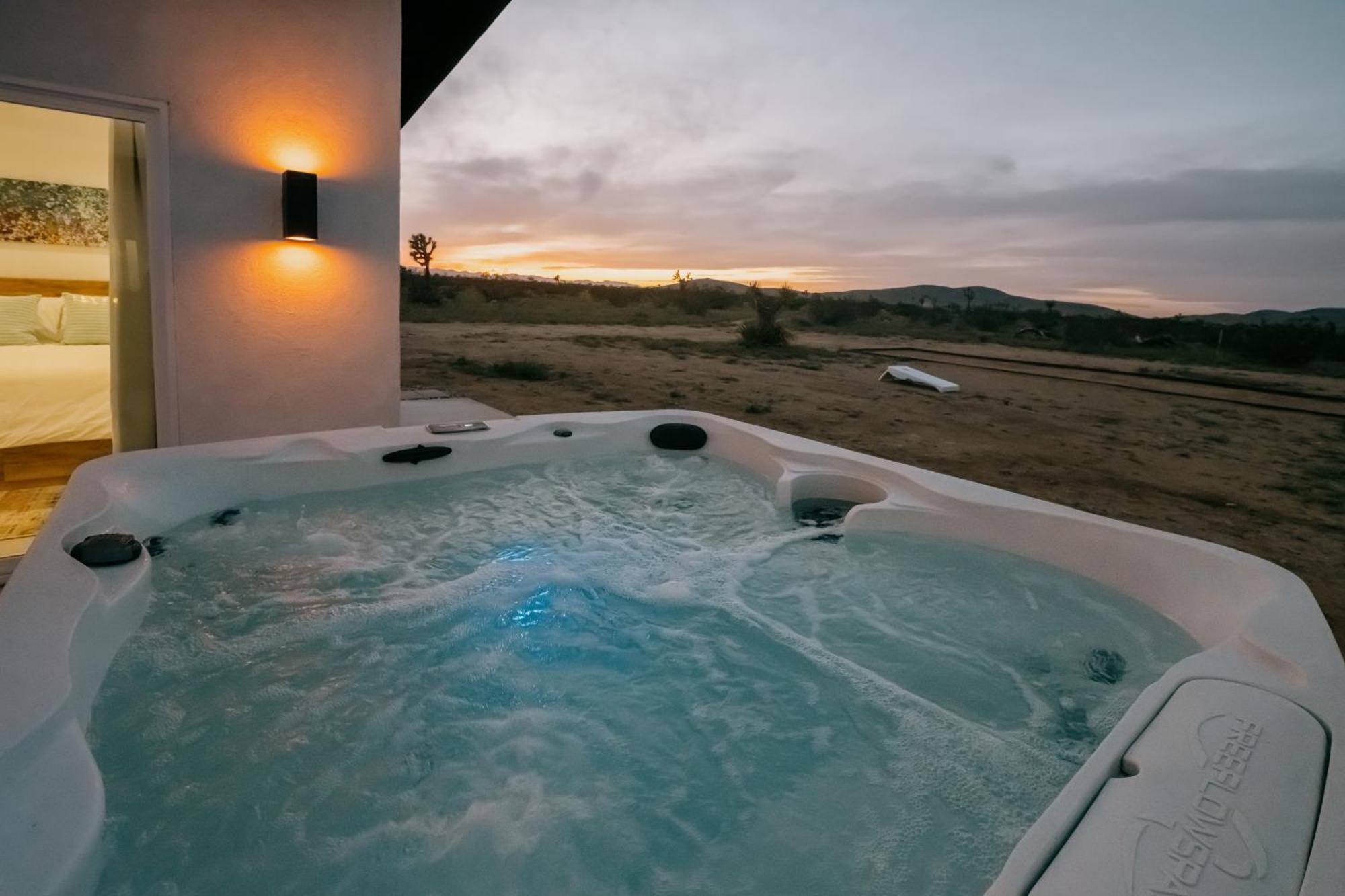 Villa Coyote Tracks - A Modern Desert Experience à Joshua Tree Extérieur photo